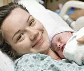 Согласно новому законопроекту, регистрировать будут только детей, рожденных в медицинском учреждении