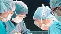Шведские медики провели девять операций по трансплантации матки